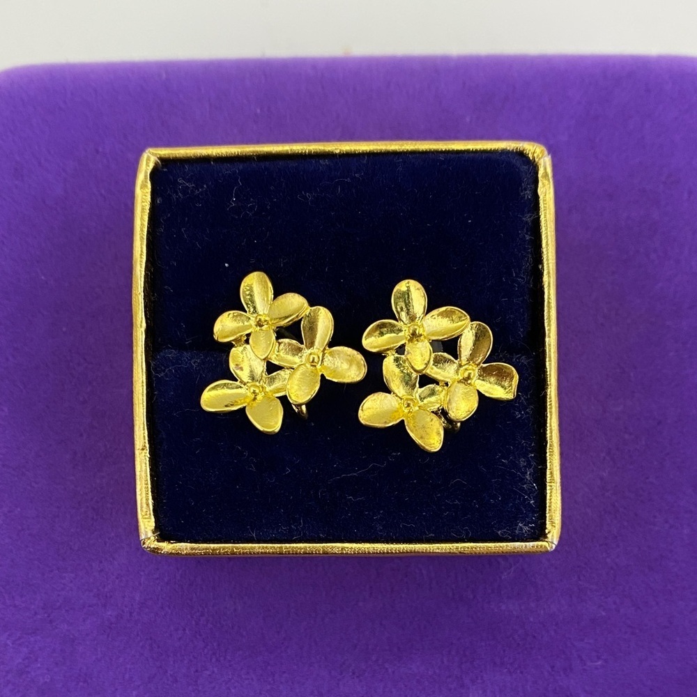 💛 Vintage Gold Plated Floral Cluster Earrings | Triple Flower Textured Studs